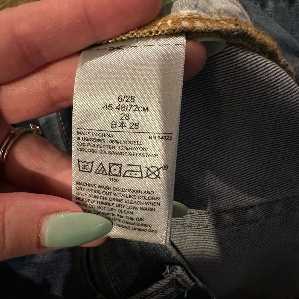 Gap Jeans - Picture 4 of 4